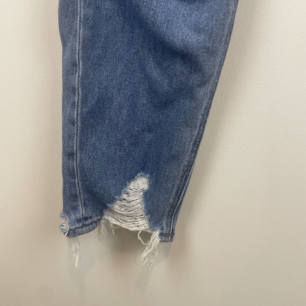 American Eagle Distressed Lightweight Mom Jean Size 2 Reg - Picture 7 of 10